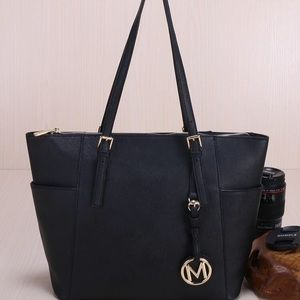 Micheal Kors tote bag